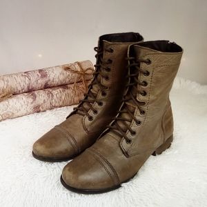 Steve Madden Cottagecore Taupe  Distressed Combat Boots, Size 9 1/2